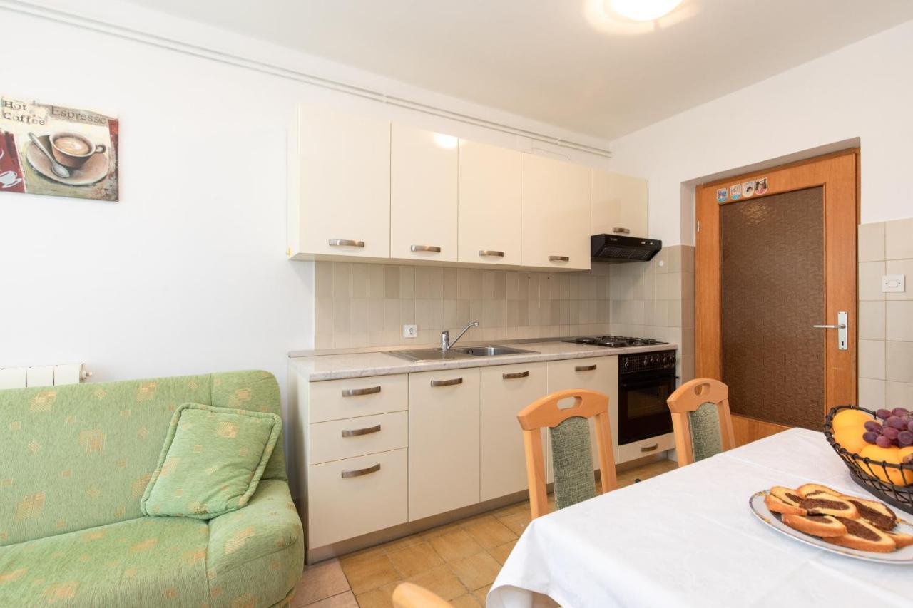 Ferienwohnung Justic Krk Town Exterior foto